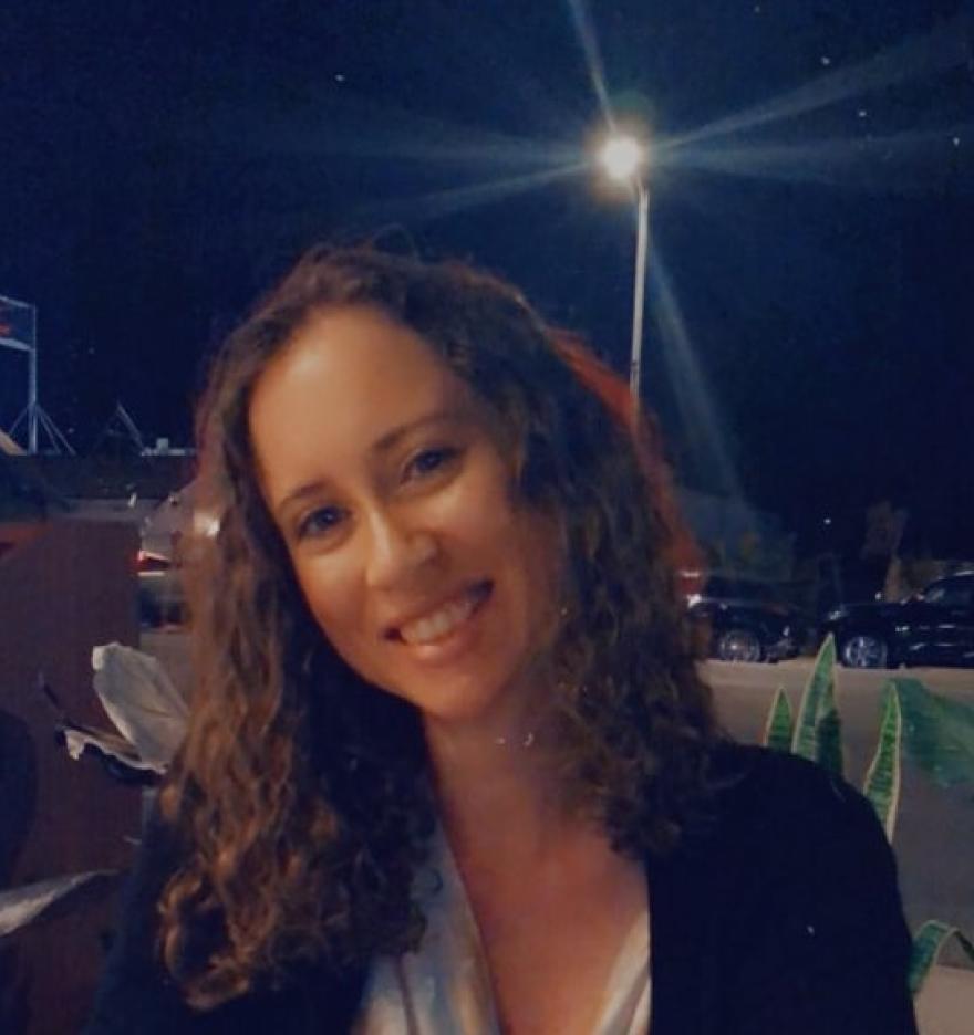 התמונה של רות ר.